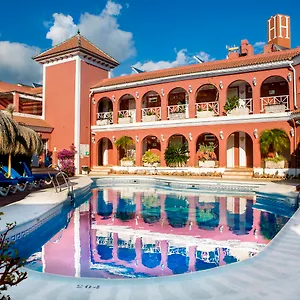 Arcos 3*, Nerja España